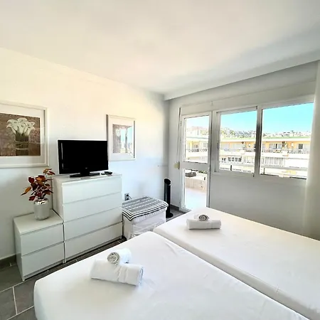 شقة Beachfront In La Carihuela توريمولينوس