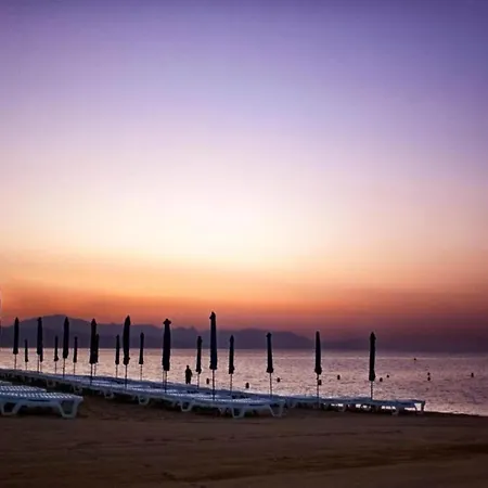 شقة Beachfront In La Carihuela *