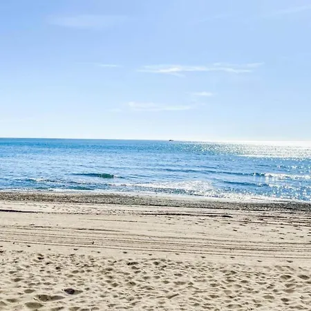 Beachfront In La Carihuela * توريمولينوس